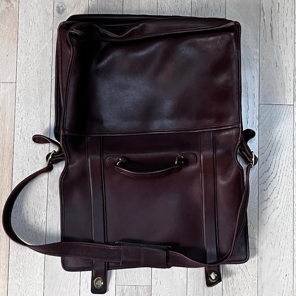 Vintage Coach Dark Brown Messenger bag - Picture 4 of 10
